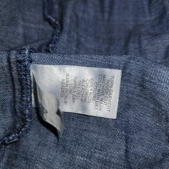 Chambray shirt - goes with EVERYTHING - Picture 5 of 7